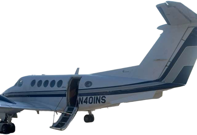 Image of tail N401NS