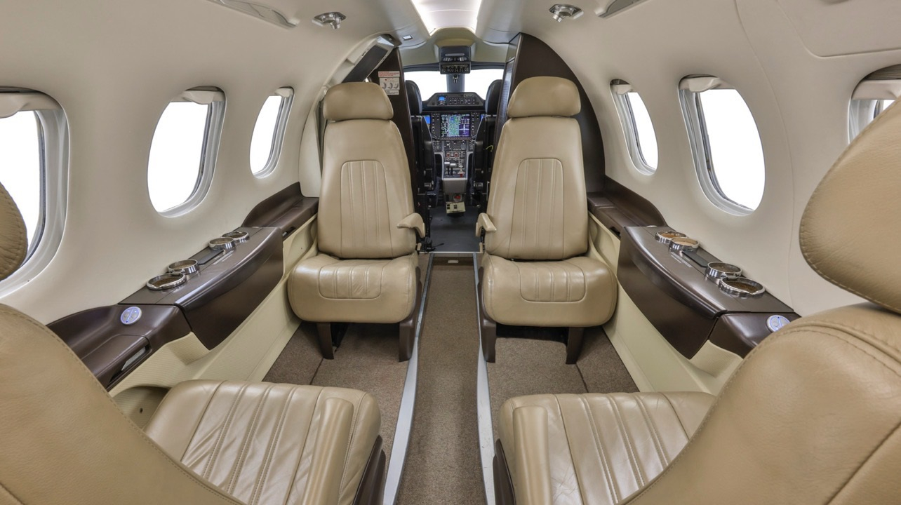 Aircraft Image for 574JS