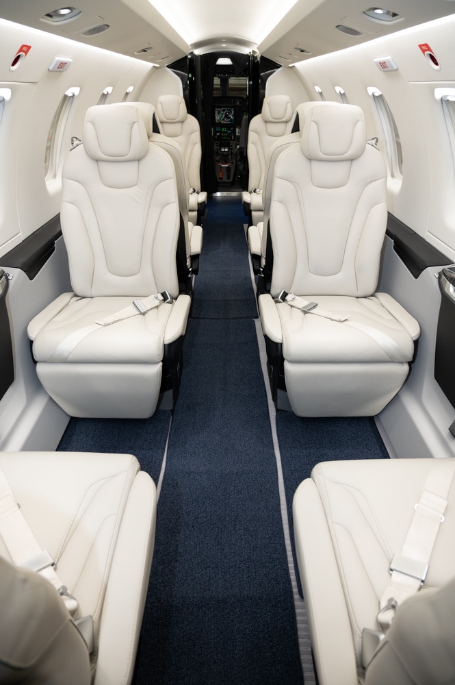 Aircraft Image for C-FMBO