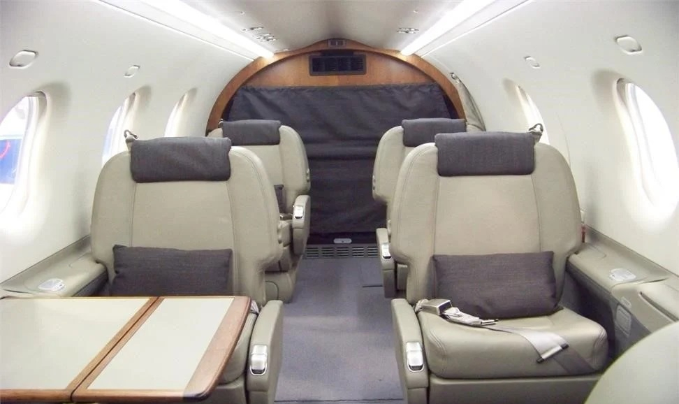 Aircraft Image for C-FWKQ