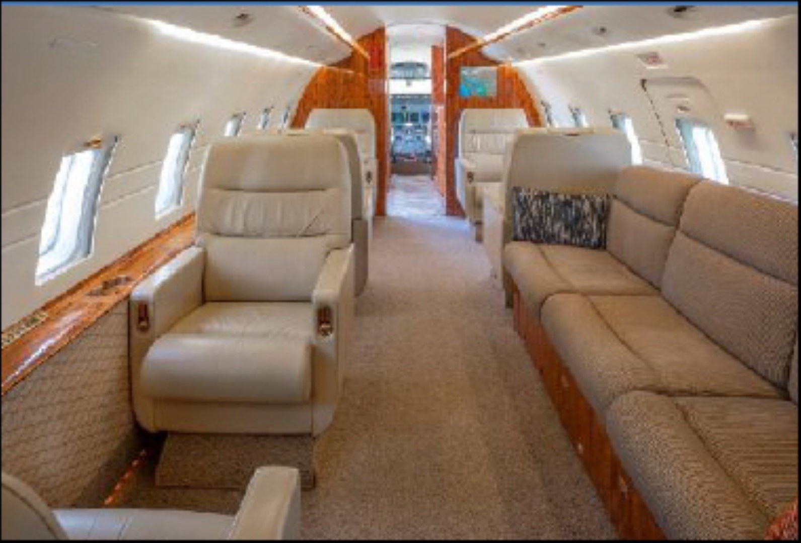 Aircraft Image for C-GSAT