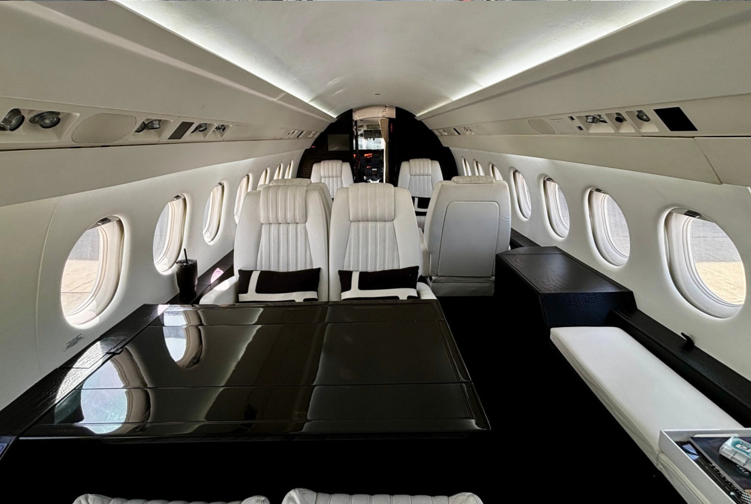 Aircraft Image for N111FJ