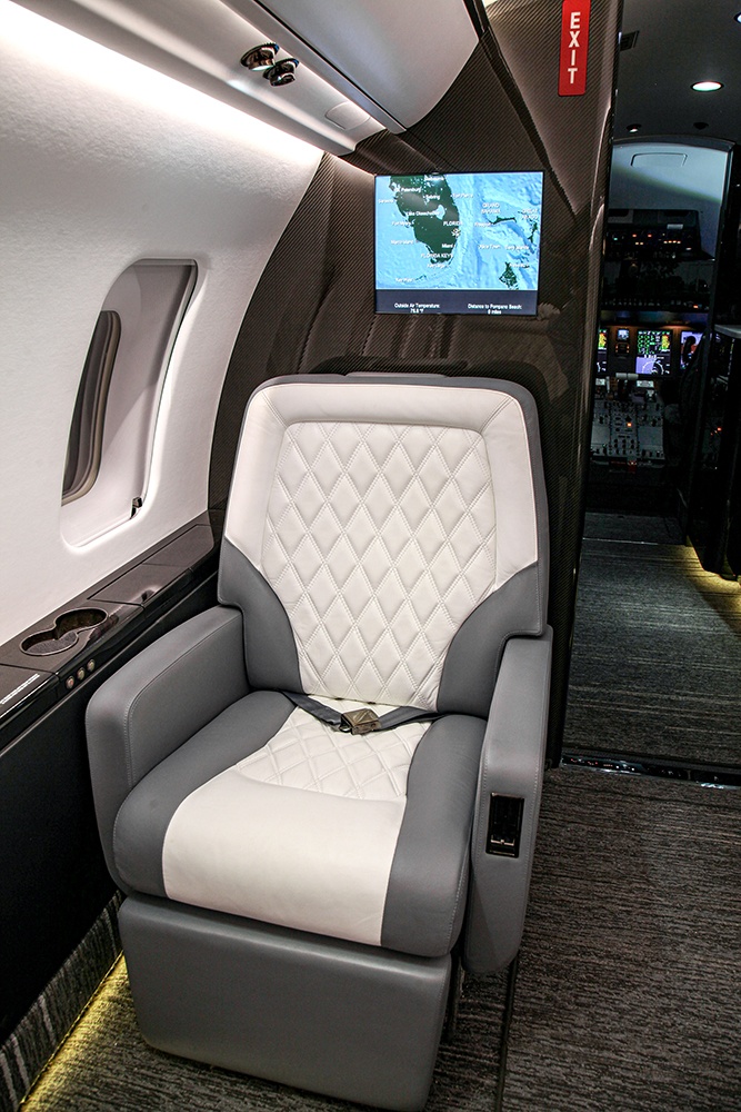 Aircraft Image for N330L