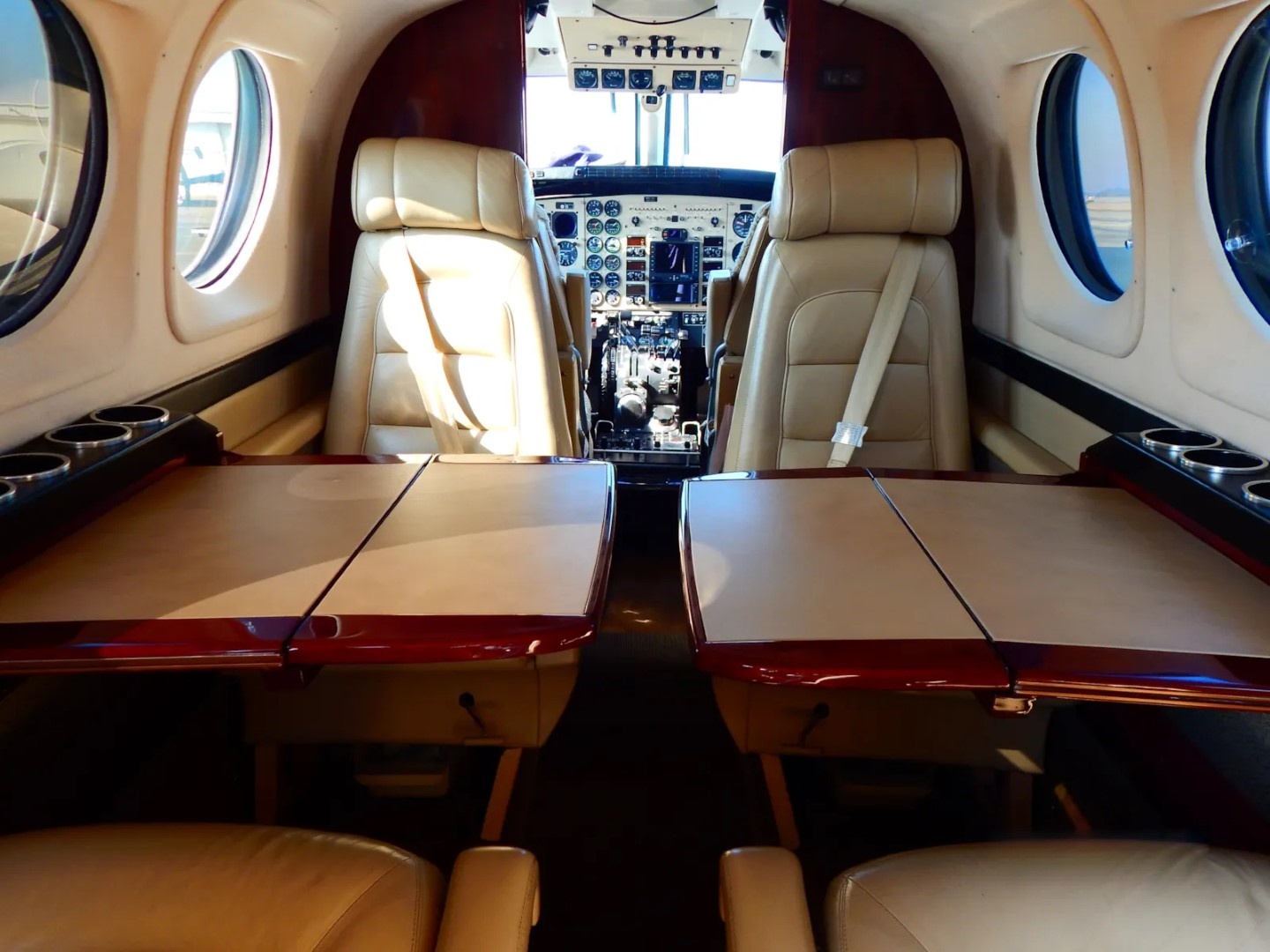 Aircraft Image for N909EB
