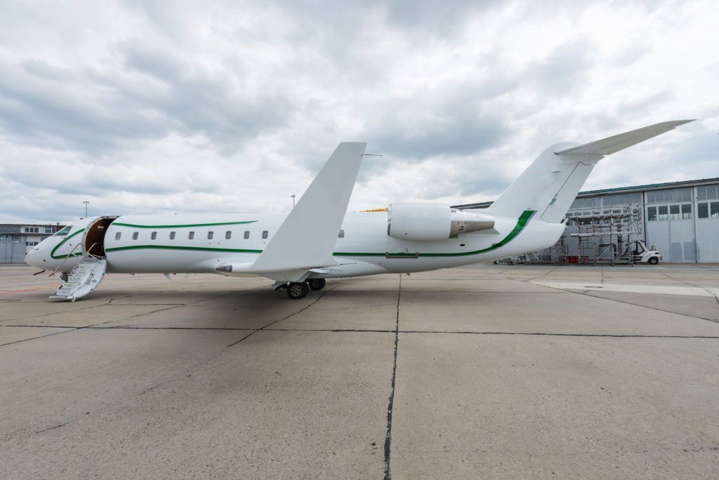 Image of tail 9H-BOO