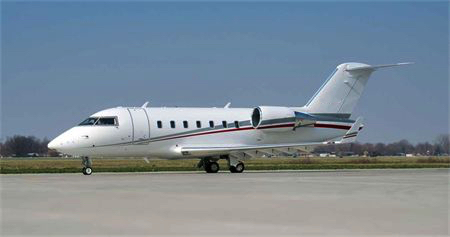 Image of tail A6-AAG