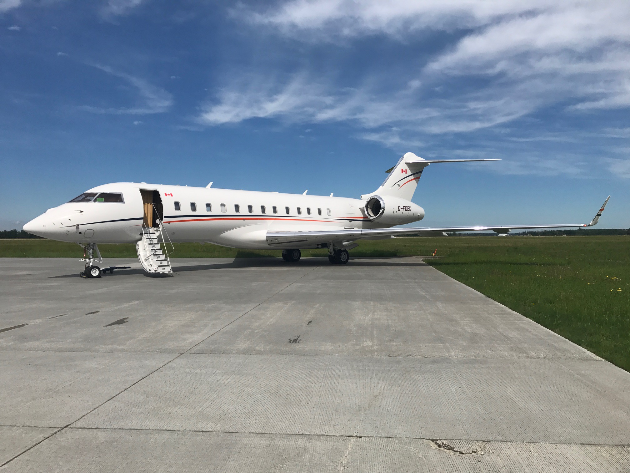 Image of tail C-FOEG
