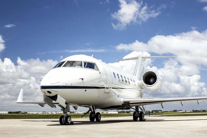 Image of tail C-FXWT