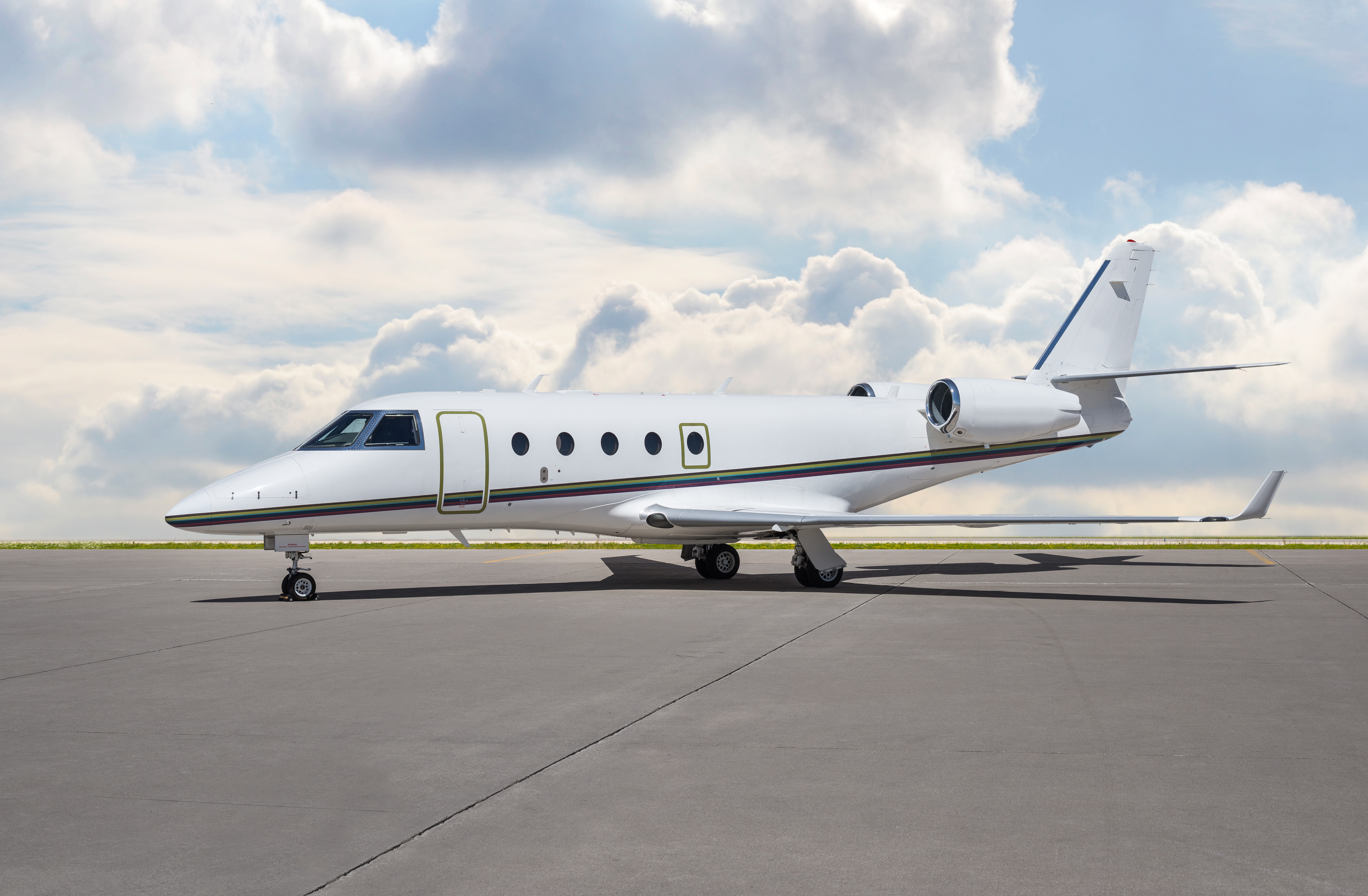 Image of tail C-GXNW
