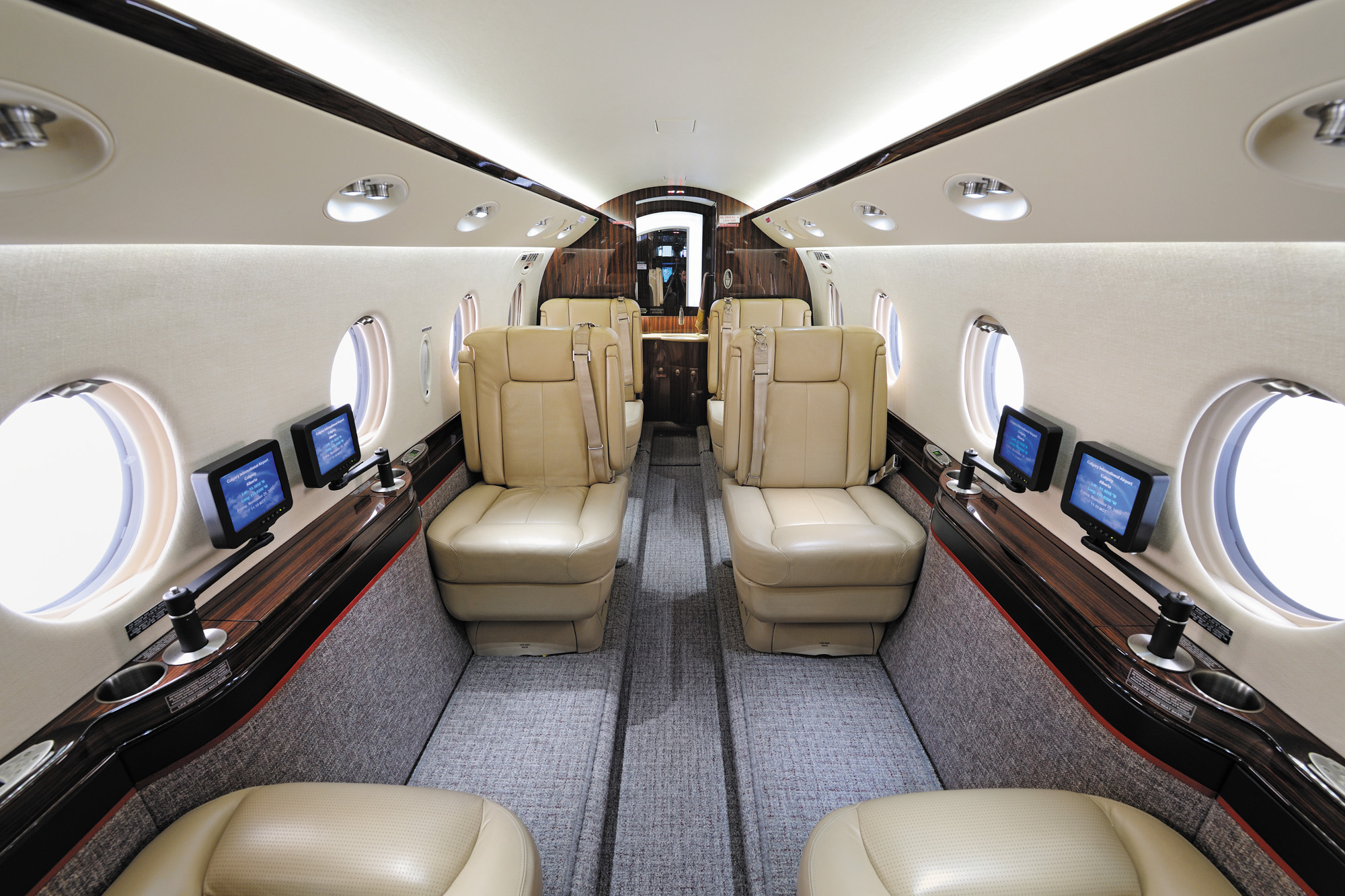 Aircraft Image for CGVVZ