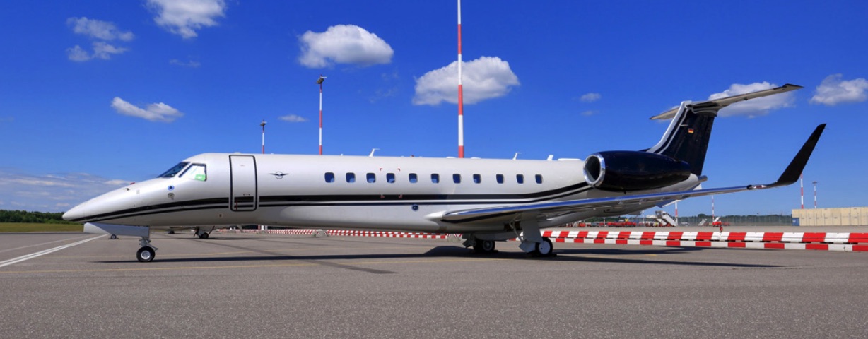 Image of tail D-AFUN