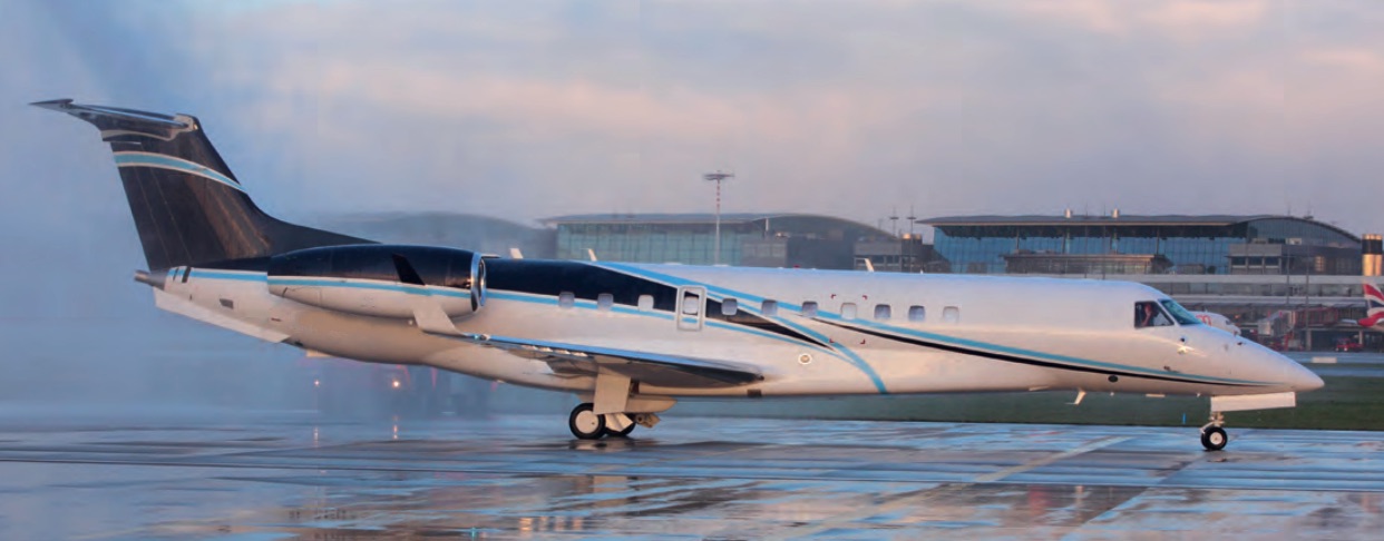 Image of tail D-AHOX