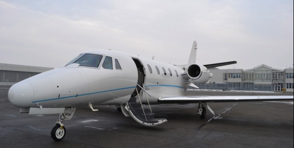 Image of tail D-CEEE