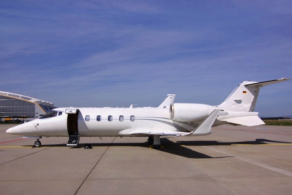 Image of tail D-CHER
