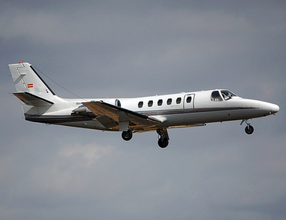 Image of tail EC-KJR