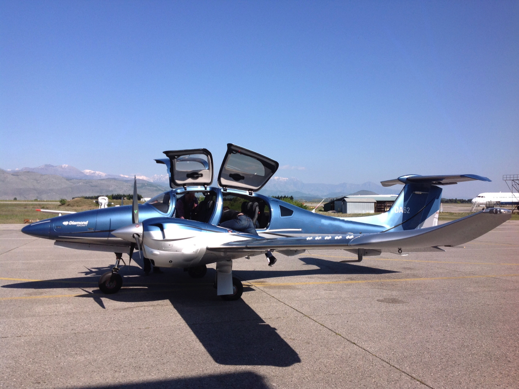 Image of tail ES-KEN