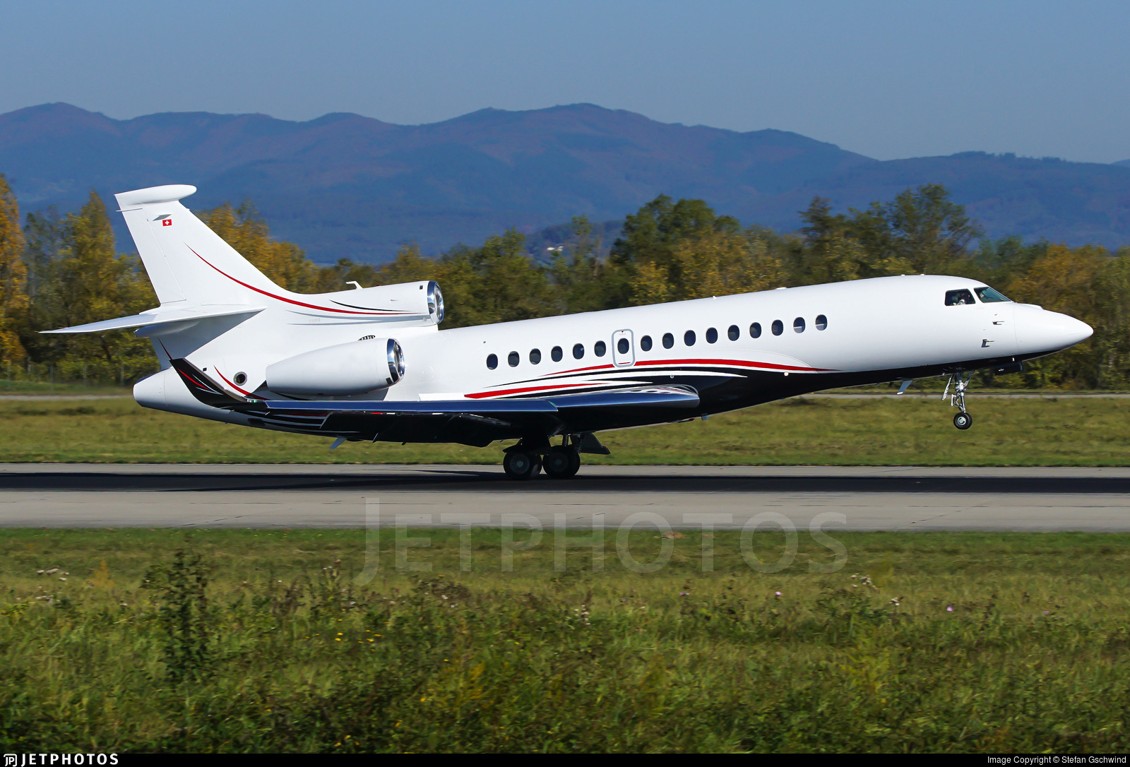 Image of tail HB-JKK