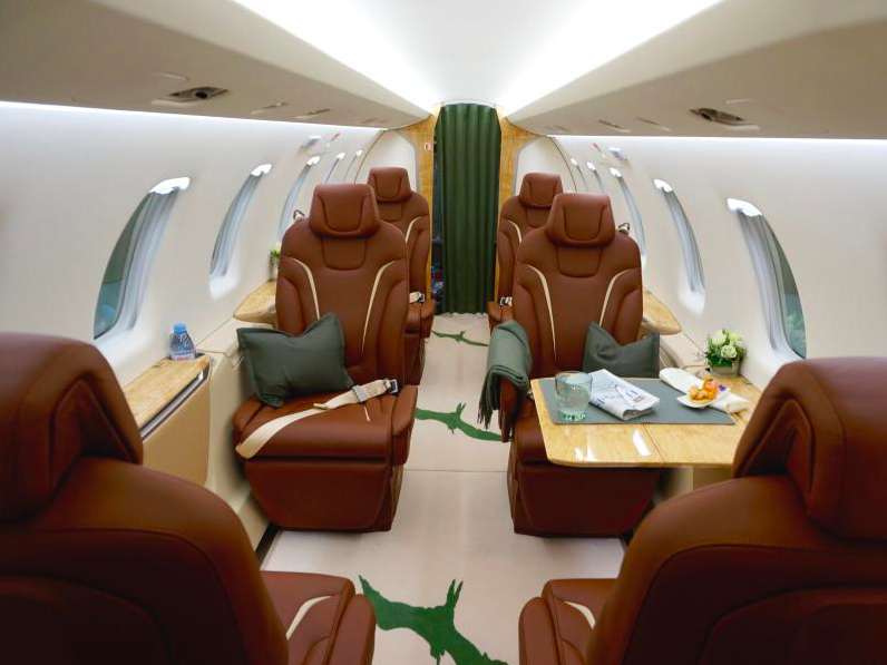 Aircraft Image for HB-VLX