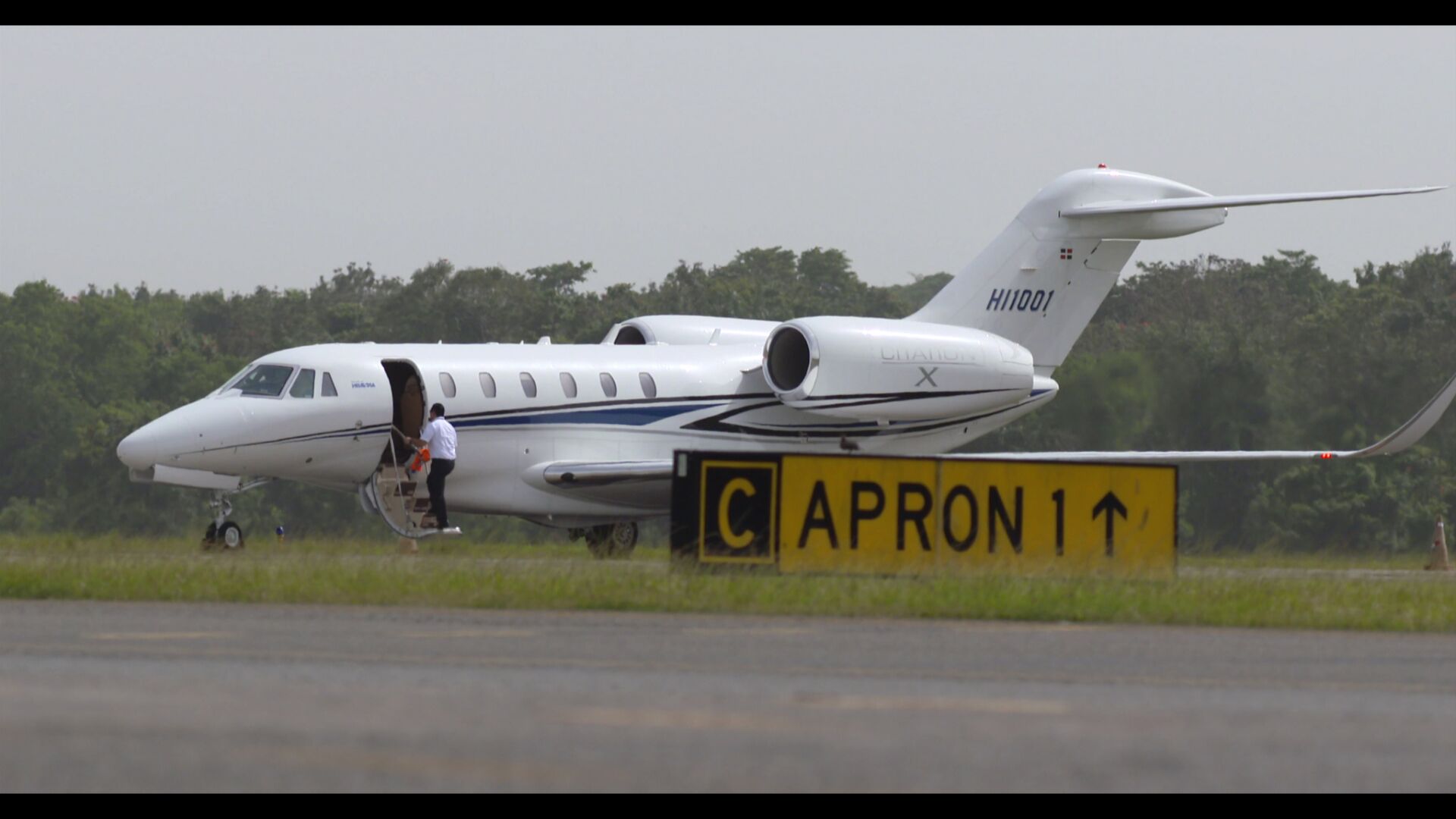 Aircraft Image for HI1001