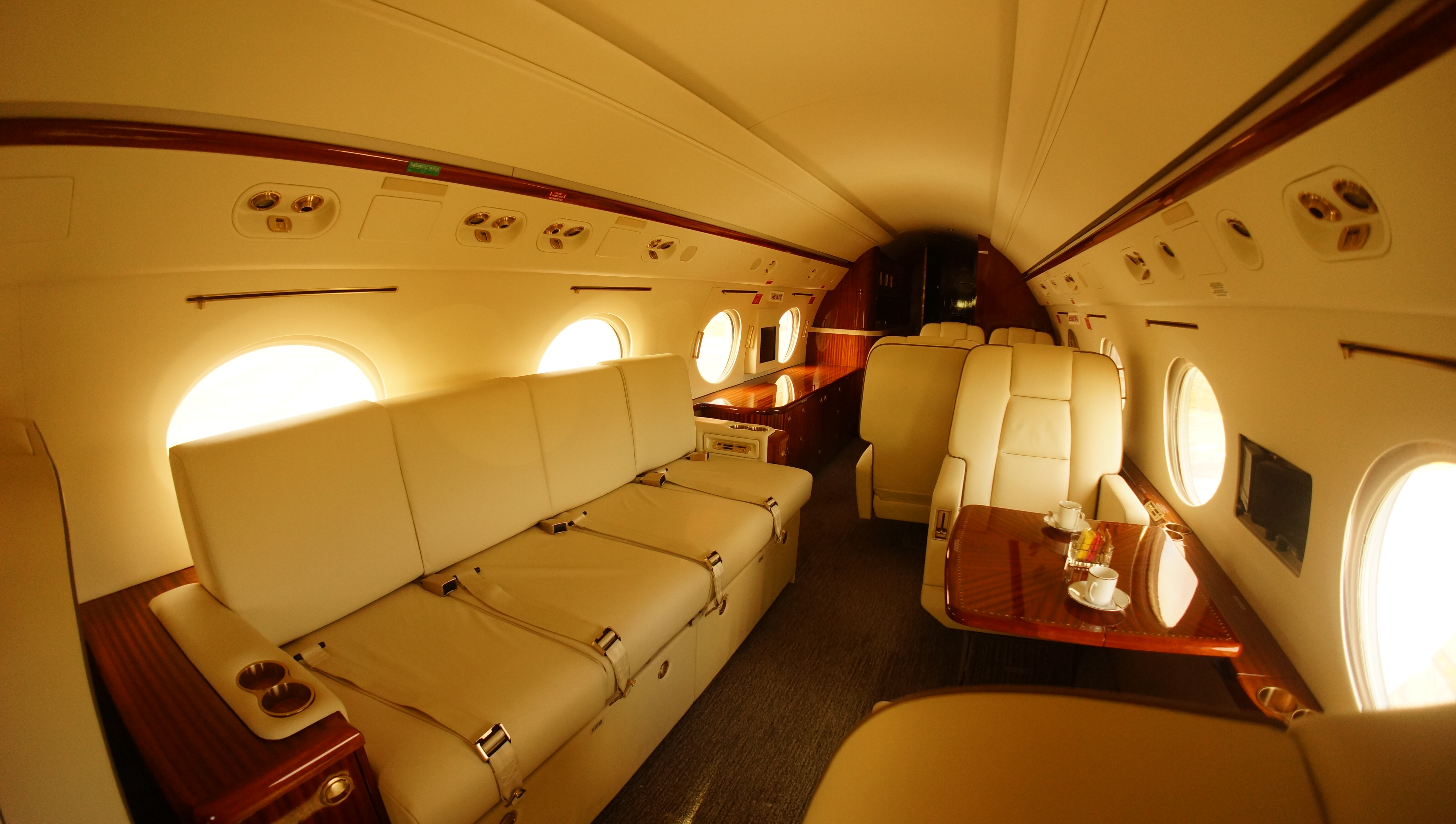 Aircraft Image for HI1025