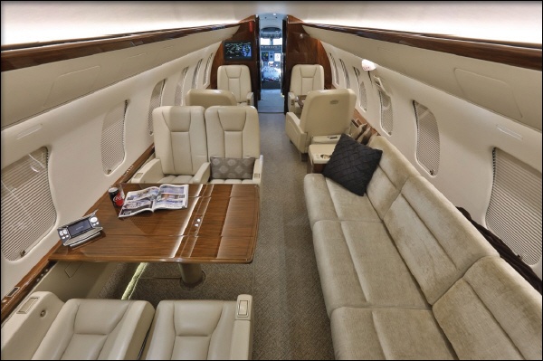 Aircraft Image for M-ARKZ