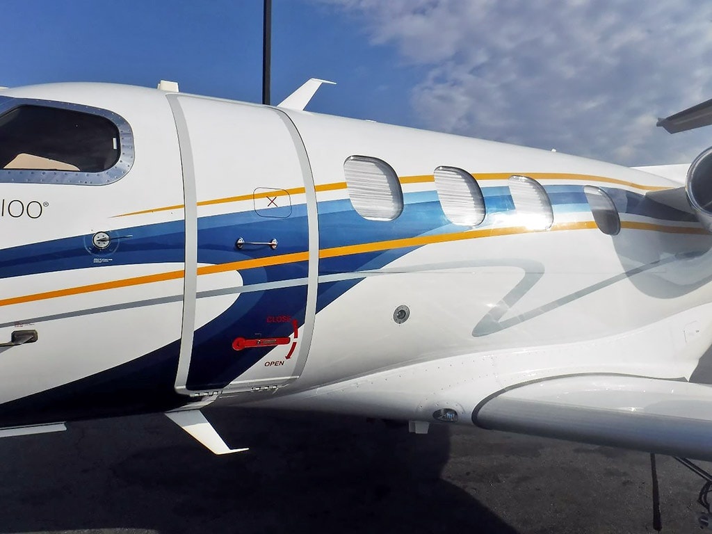 Image of tail N100FF