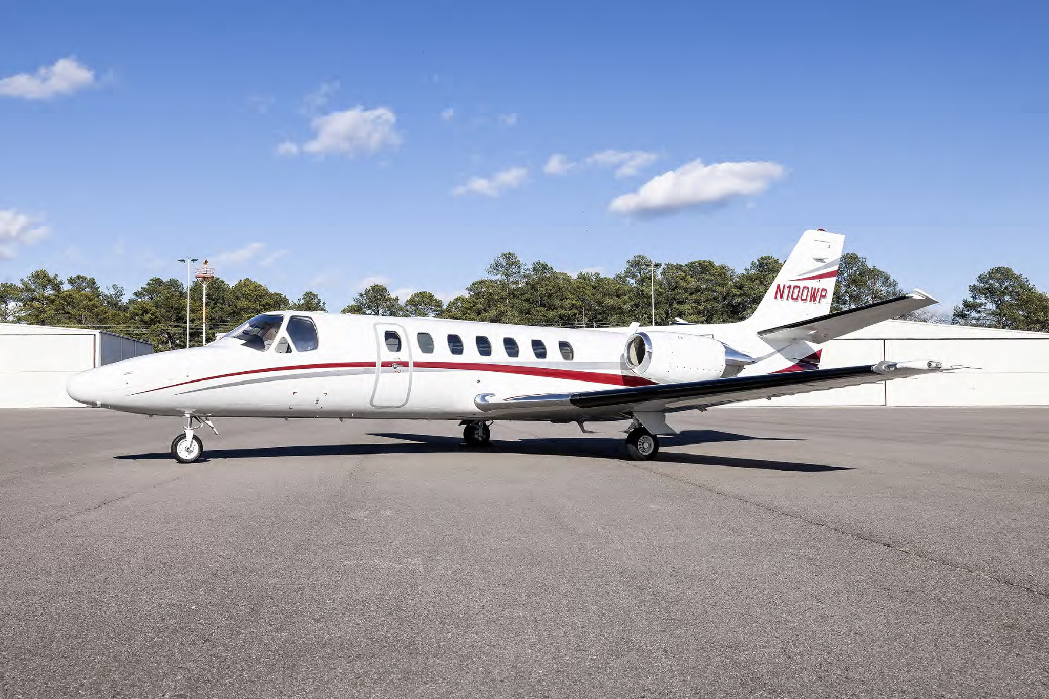 Image of tail N100WP