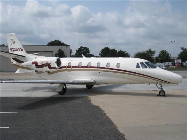 Image of tail N100YB