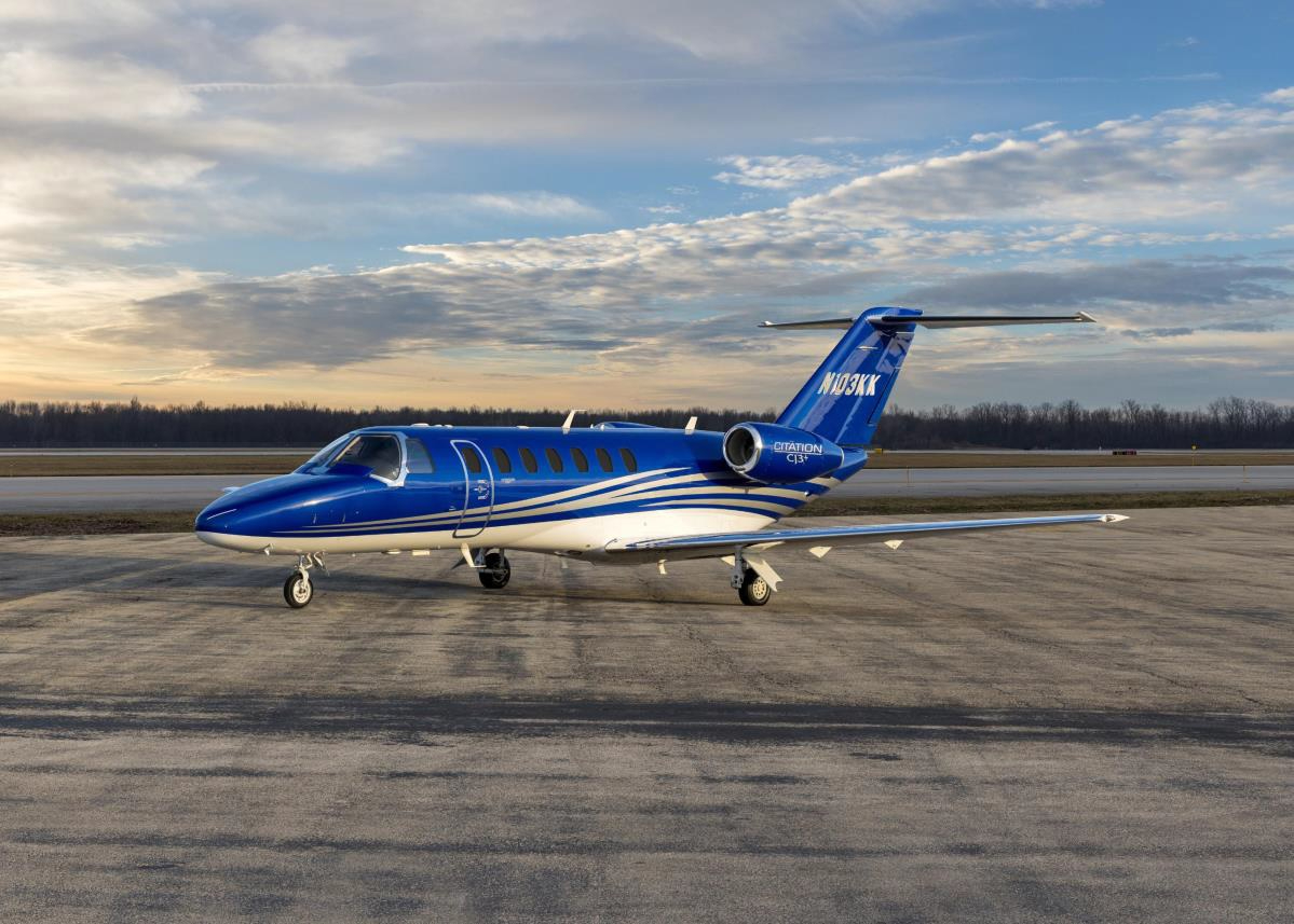 Image of tail N103KK