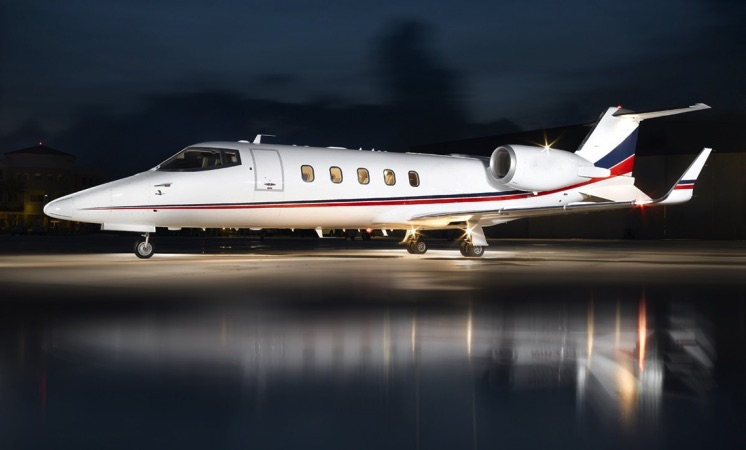 Image of tail N104RJ