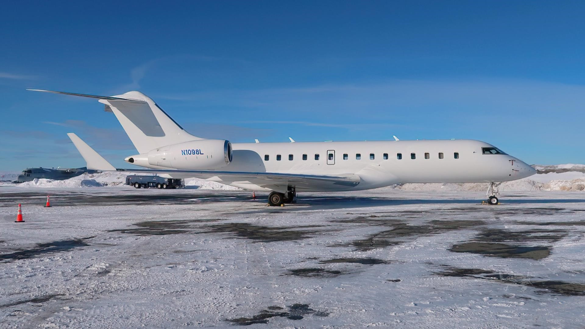 Image of tail N1098L