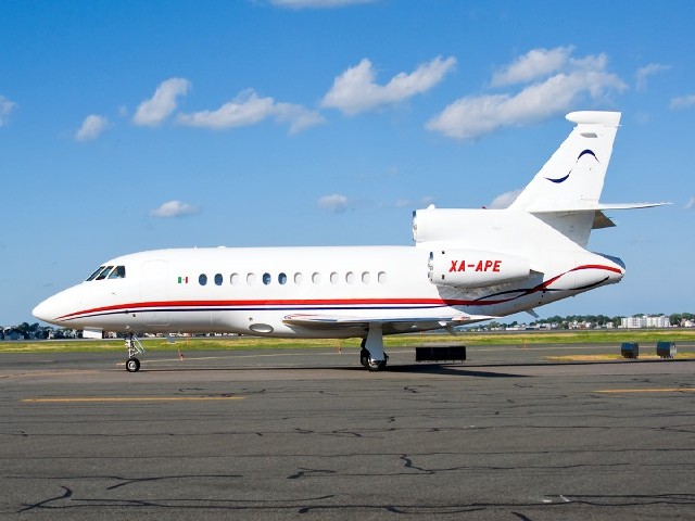 Image of tail N10AZ