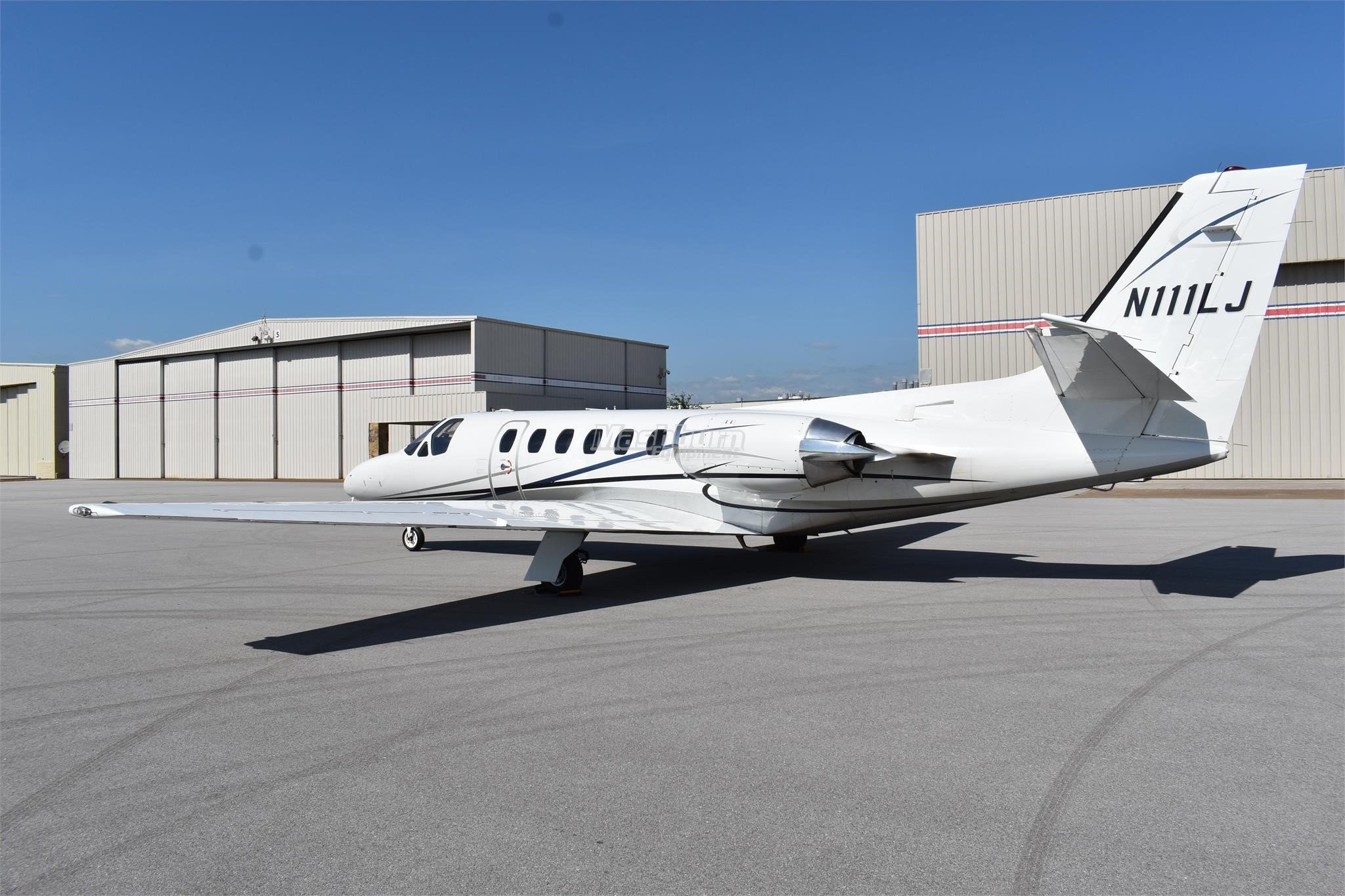 Image of tail N111LJ