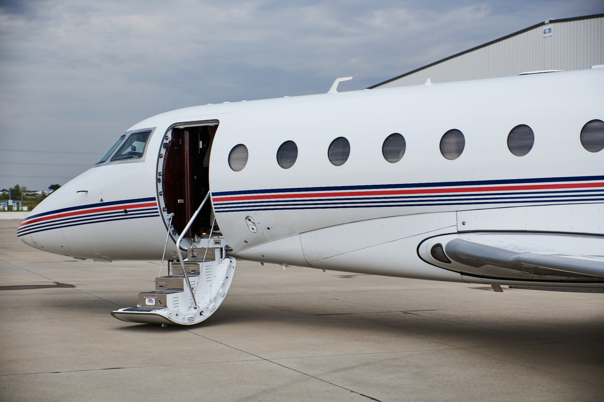 Image of tail N116FE