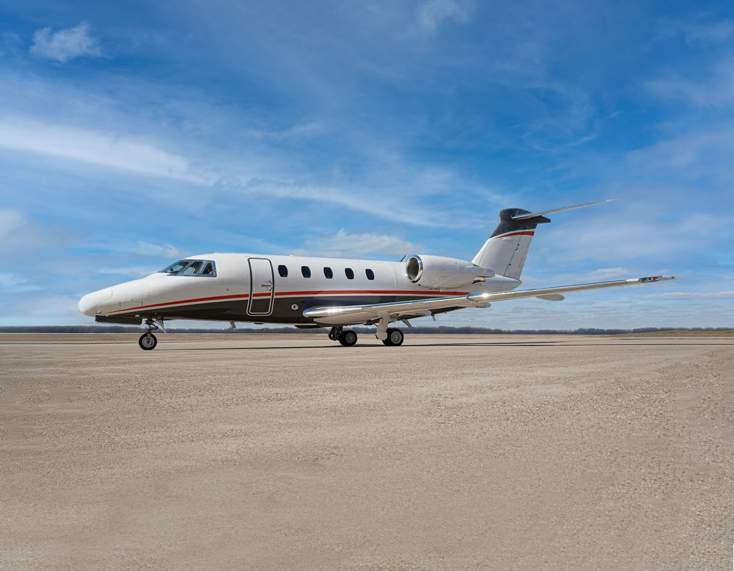 Image of tail N1210N