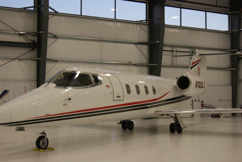 Image of tail N122LX