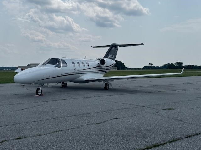 Image of tail N12NS
