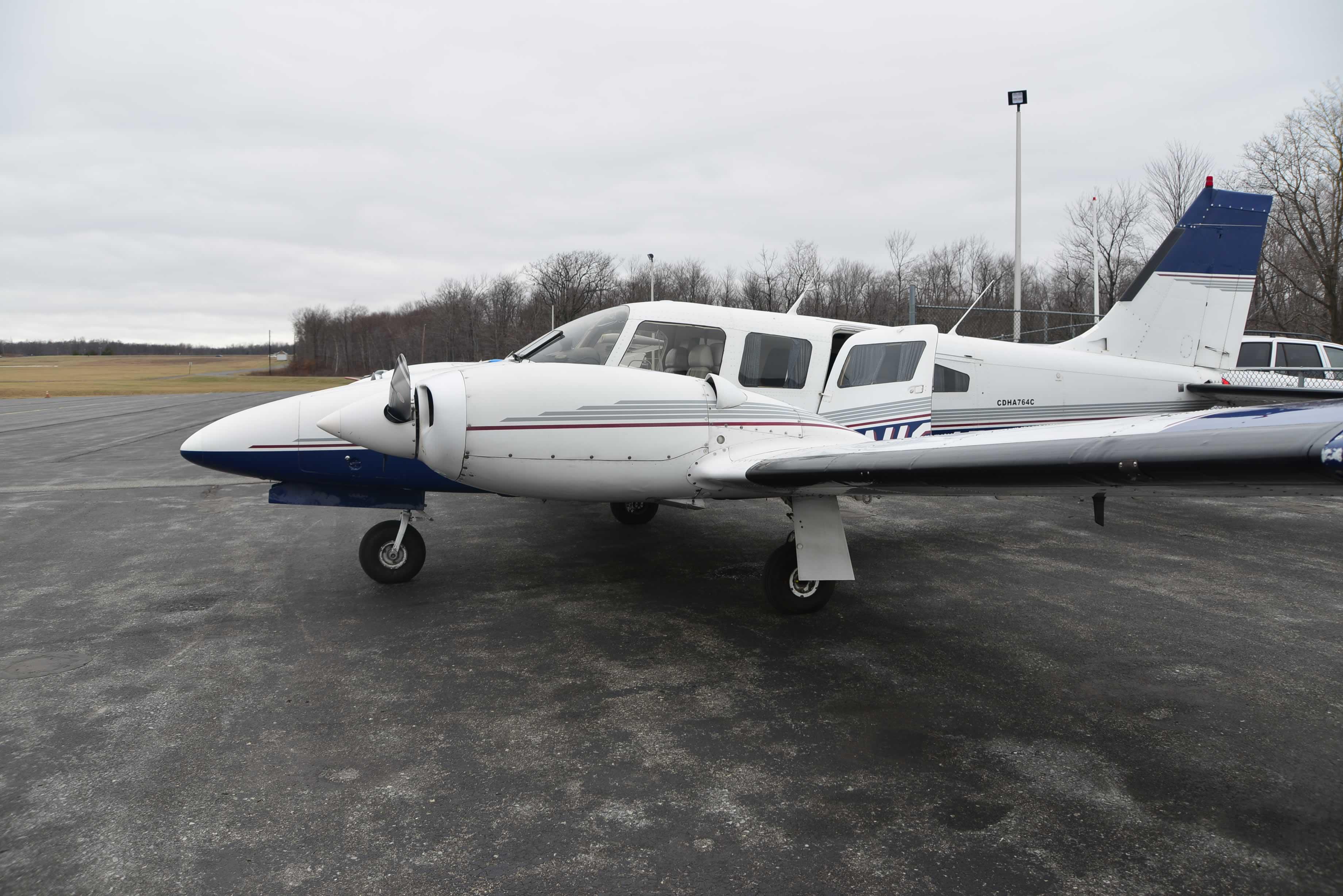 Image of tail N134DS