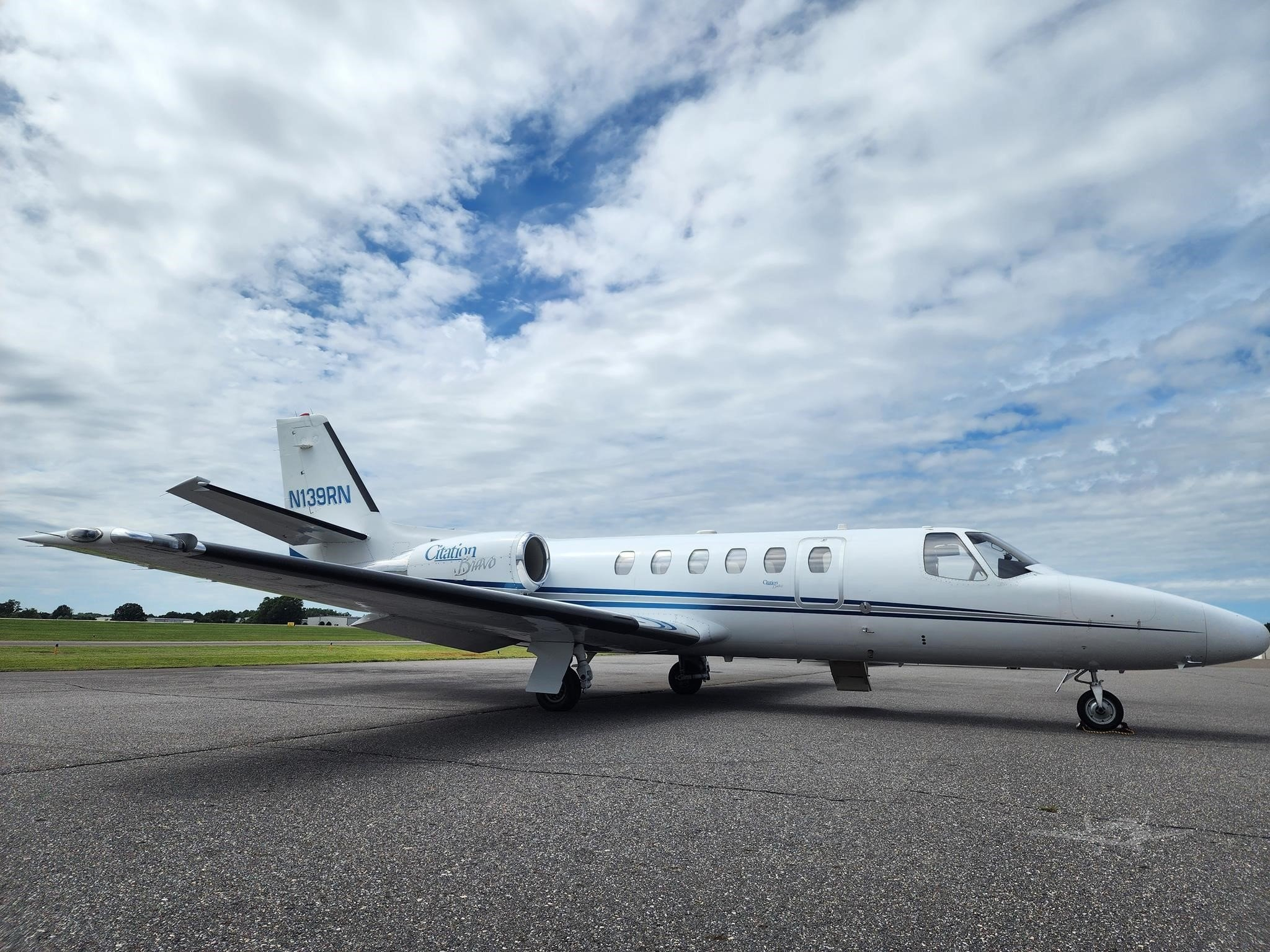 Image of tail N139RN