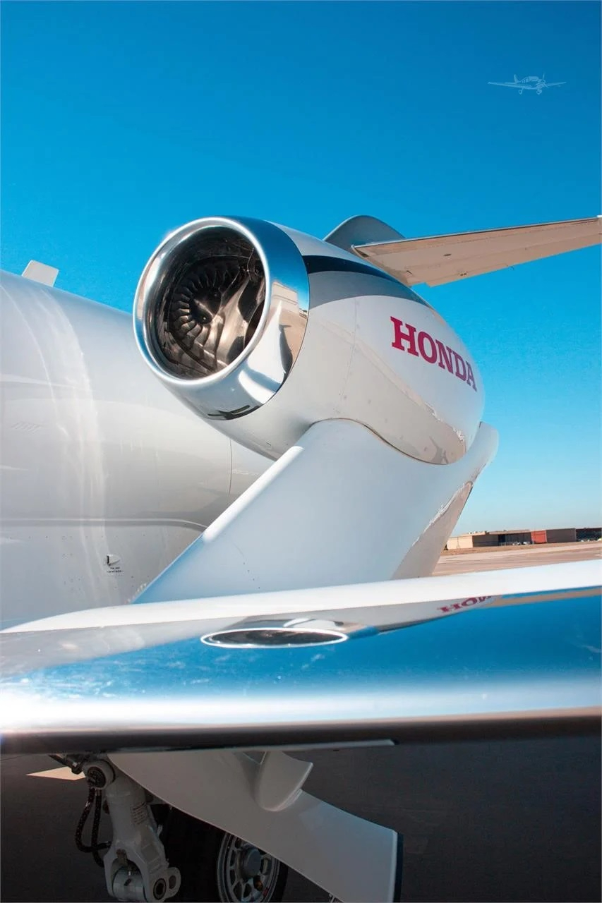 Image of tail N143TR