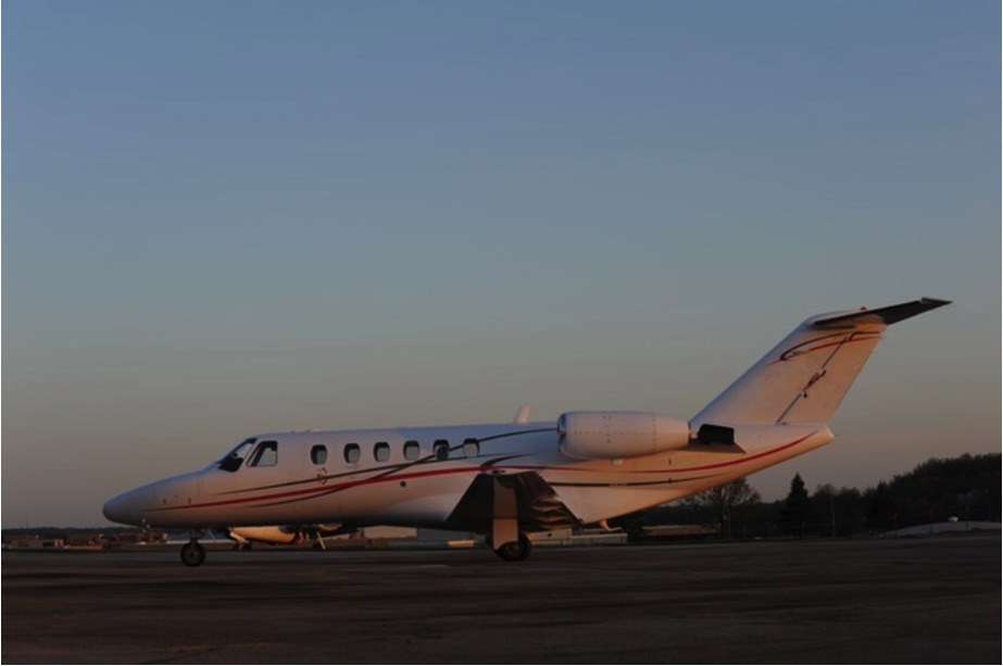 Image of tail N144YD