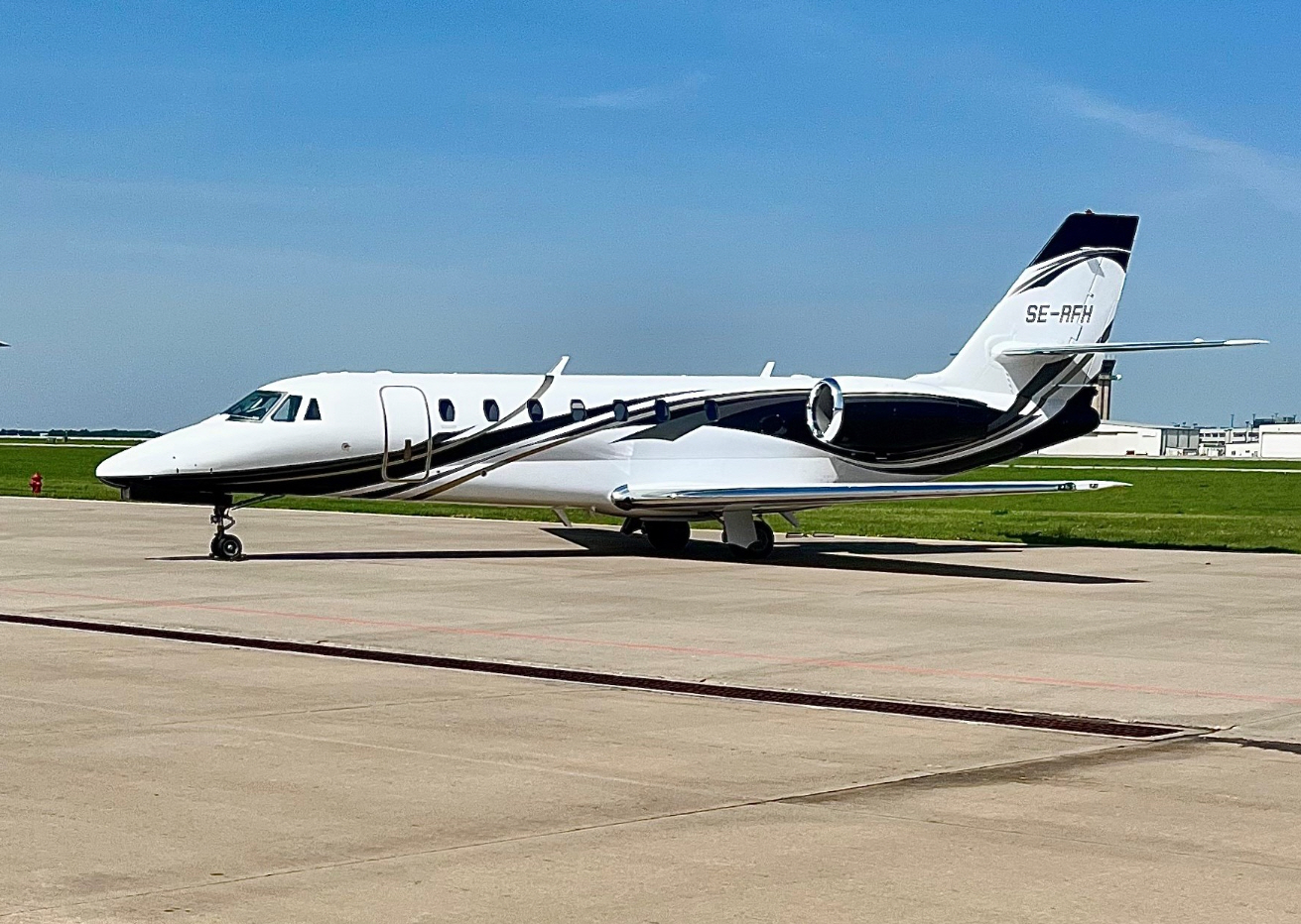 Image of tail N147WR
