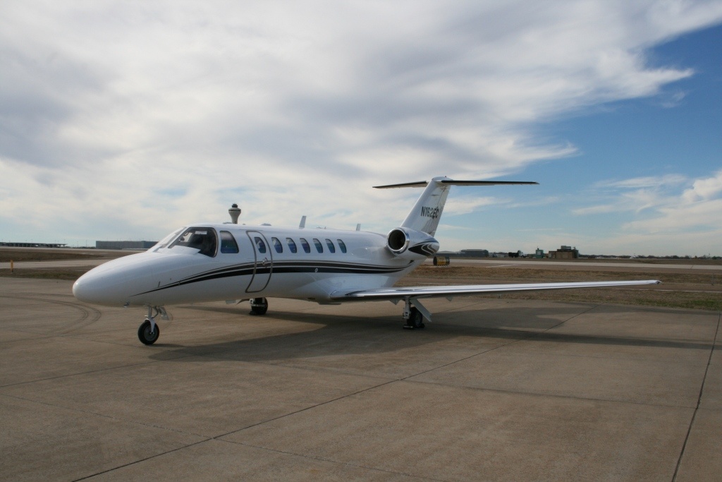 Image of tail N162EC
