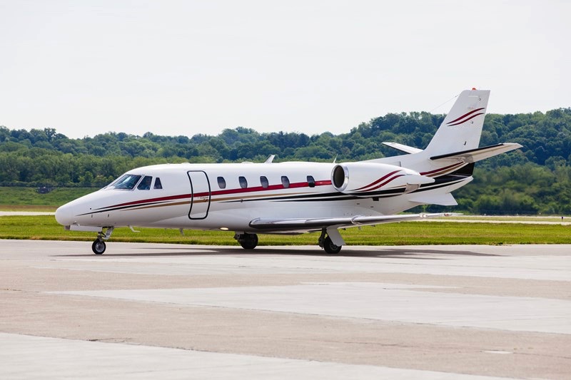 Image of tail N178BR