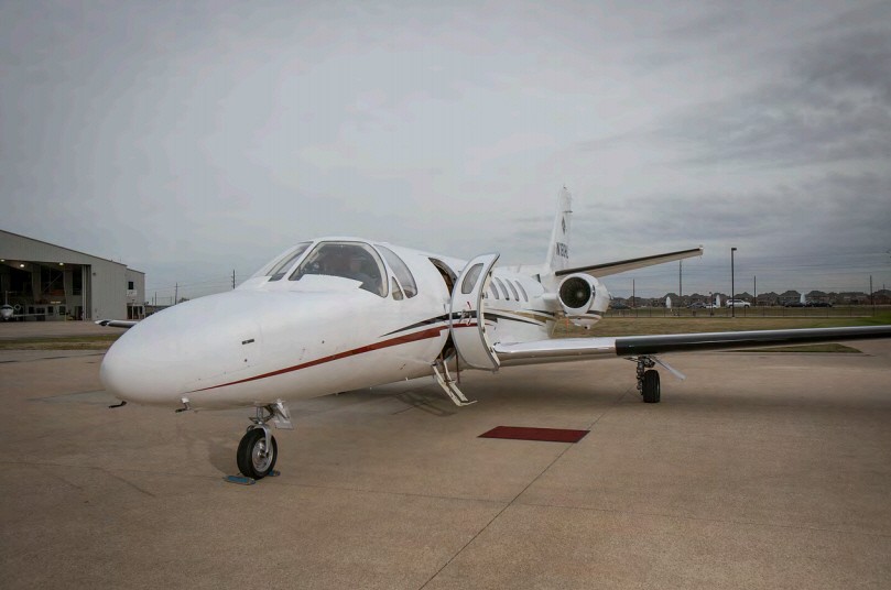 Image of tail N180HL