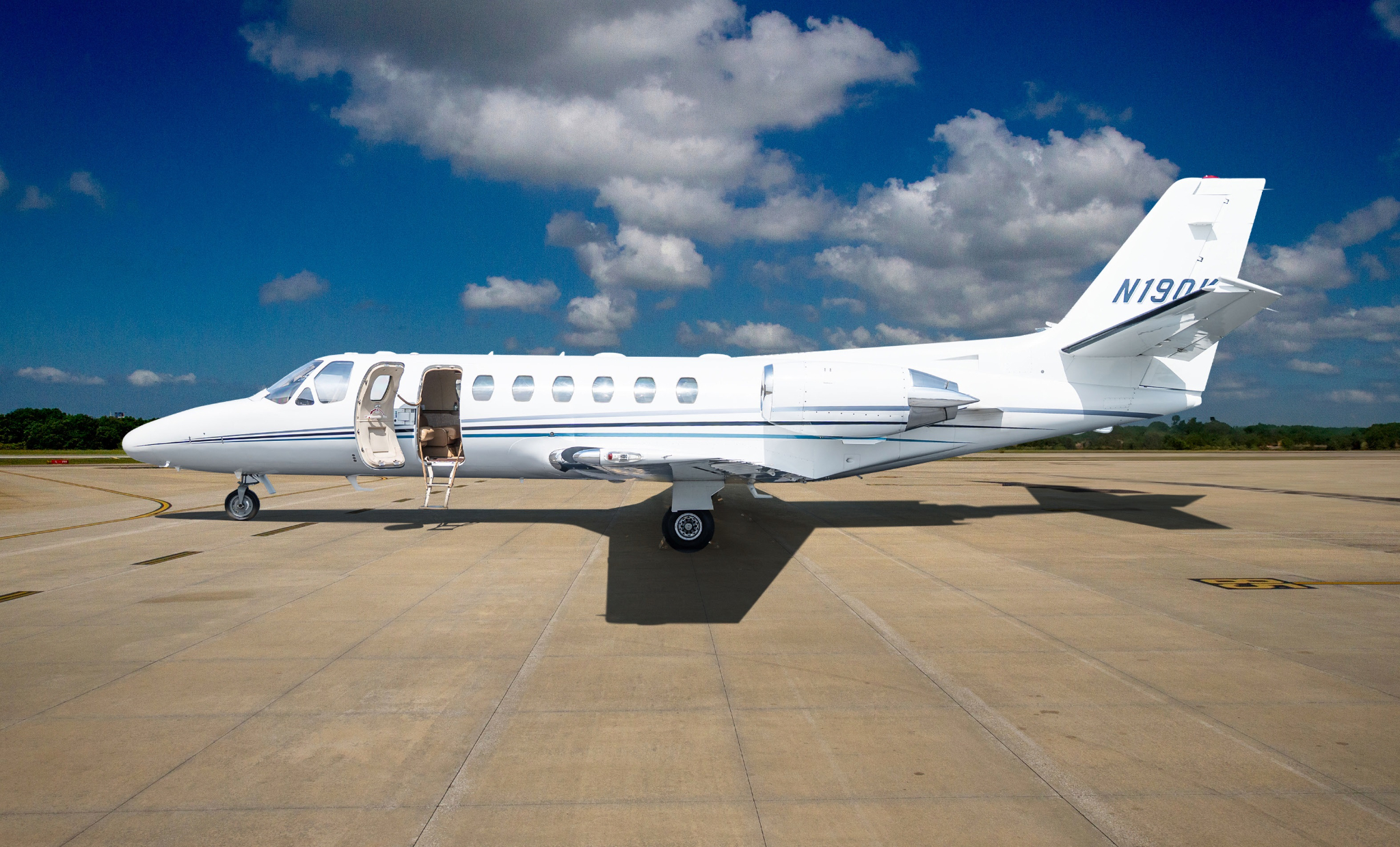 Image of tail N190K