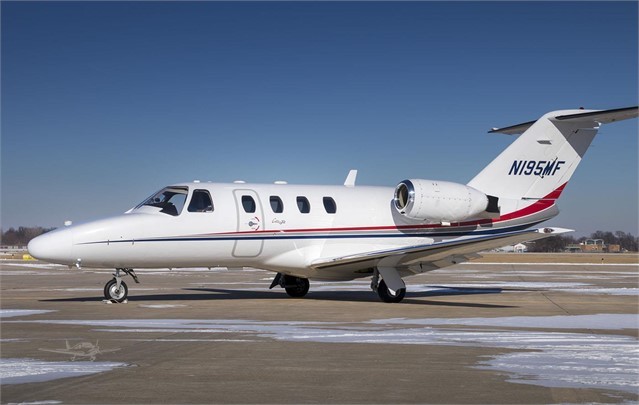Image of tail N195MF