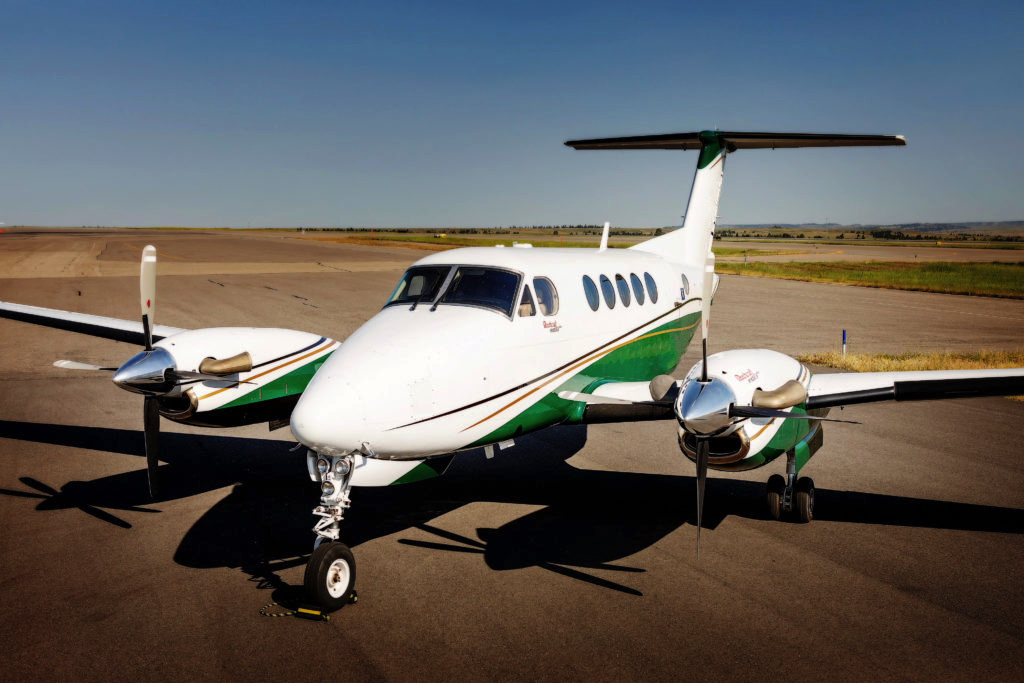 Image of tail N200EJ