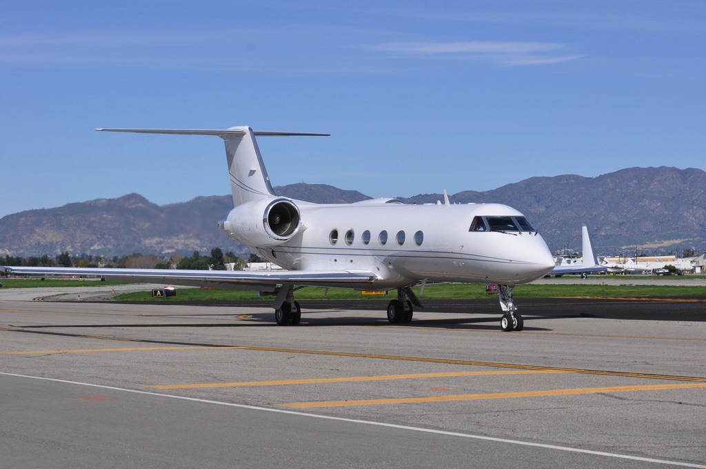 Image of tail N200LC