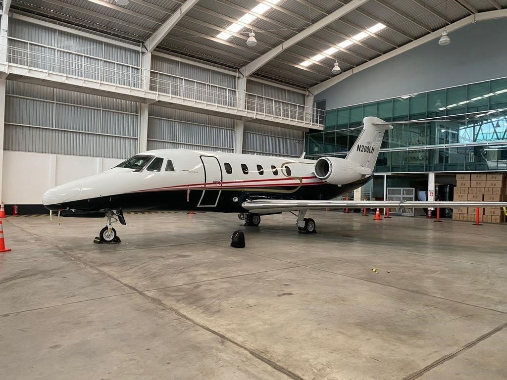 Image of tail N200LH